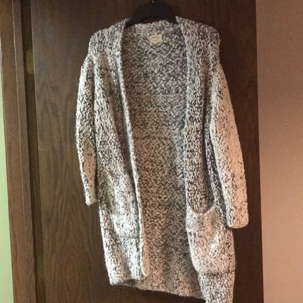 Super soft Emory Park cardigan- only worn twice!